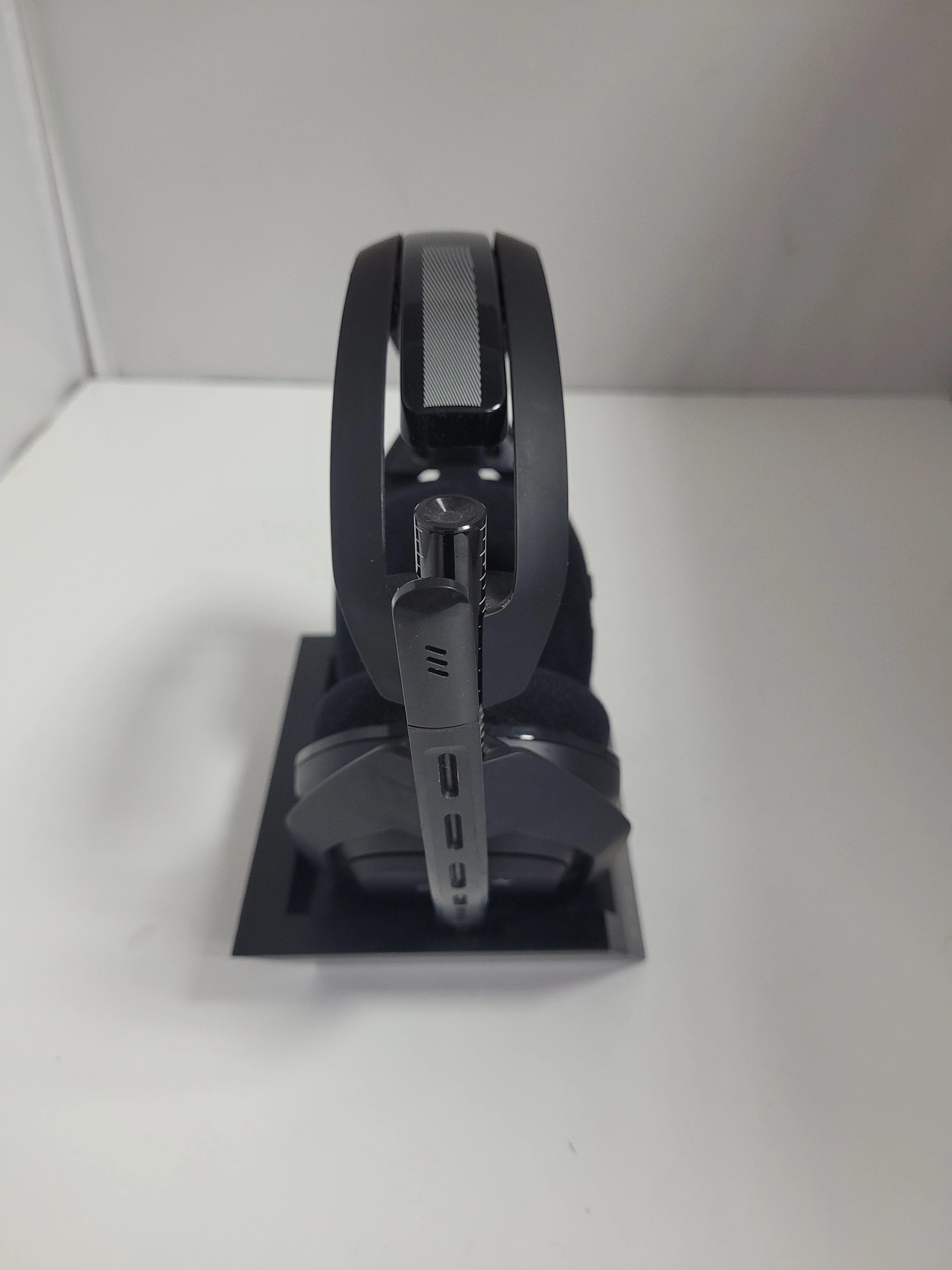 sluchawki-bezprzewodowe-astro-a-50-stacja-ladujaca-stan-11323-2