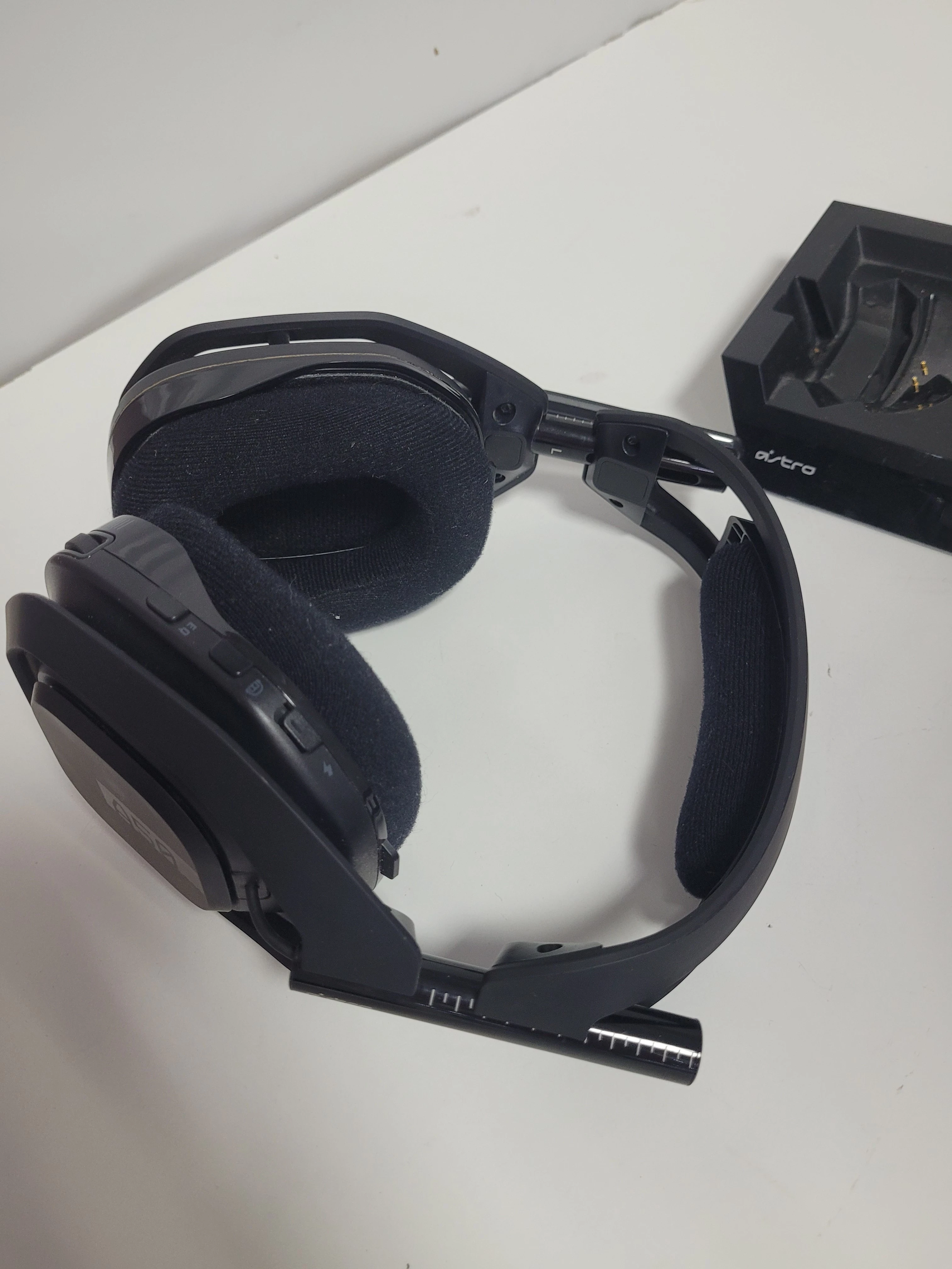 sluchawki-bezprzewodowe-astro-a-50-stacja-ladujaca-rodzaj-sluchawek-203681-217745