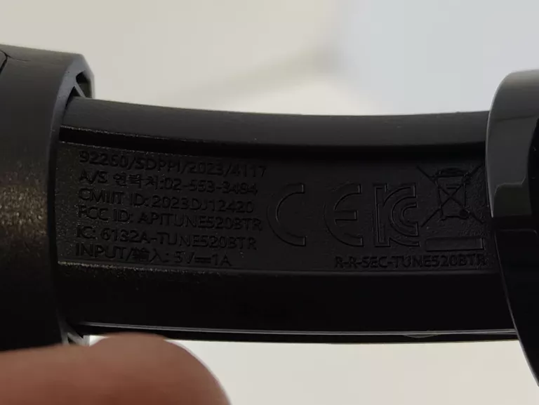 SŁUCHAWKI BEZPRZEWODOWE NAUSZNE JBL TUNE 520 BT