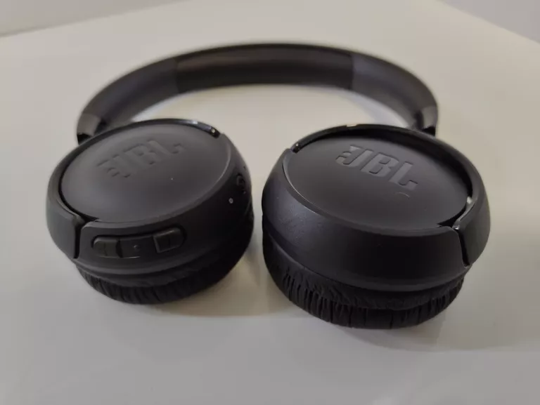 SŁUCHAWKI BEZPRZEWODOWE NAUSZNE JBL TUNE 520 BT