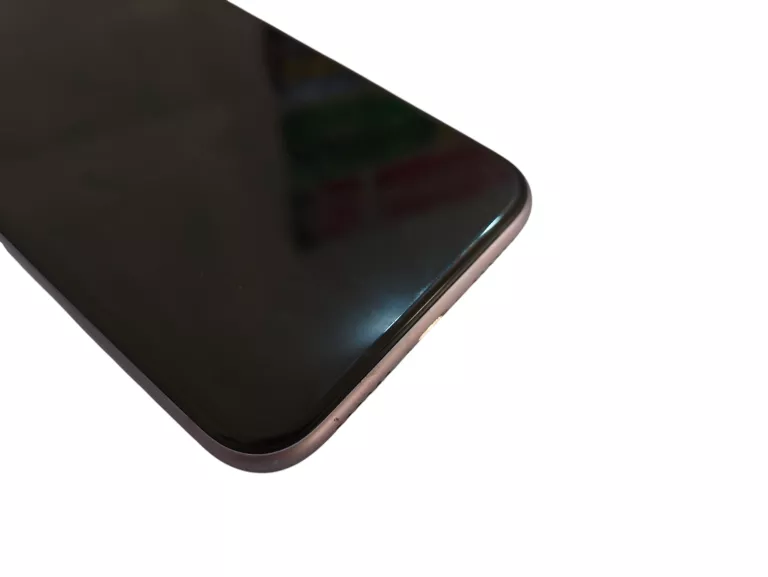 TELEFON IPHONE 11