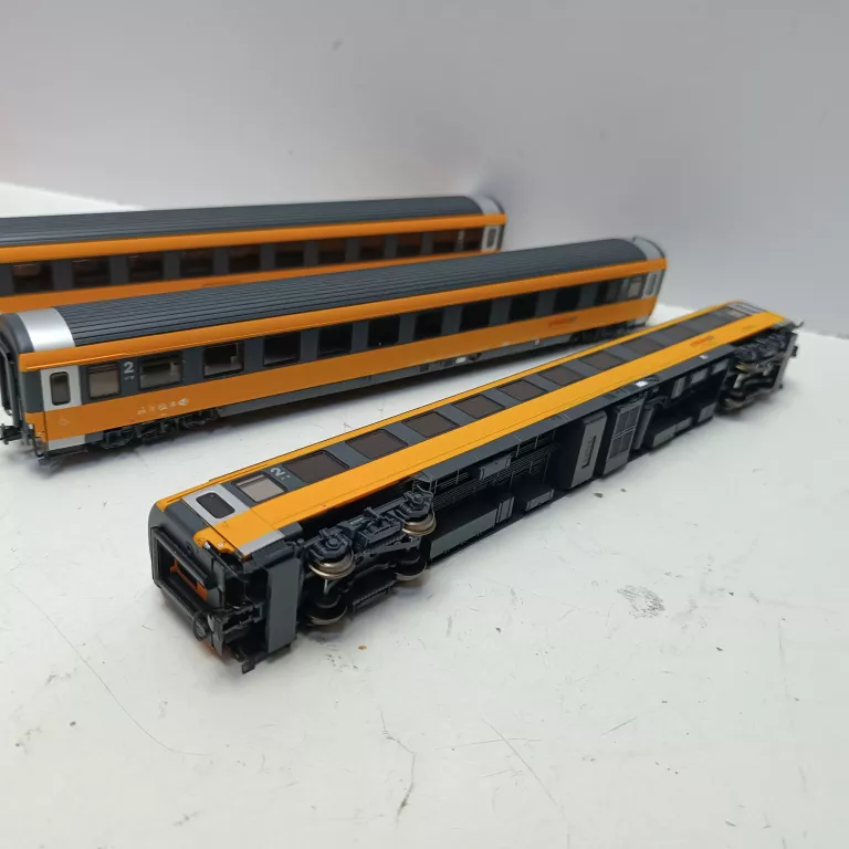 ROCO WAGON OSOBOWY 6200082 ZESTAW H0 3 WAGONÓW OSOBOWYCH REGIOJET