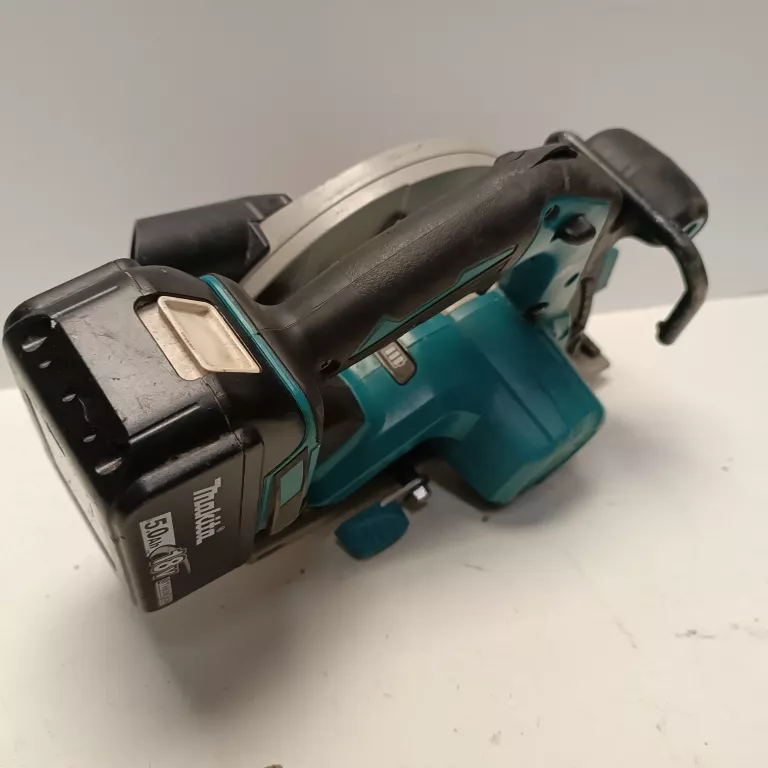 PILARKA MAKITA DHS680