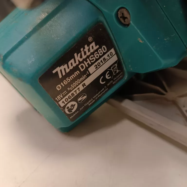 PILARKA MAKITA DHS680