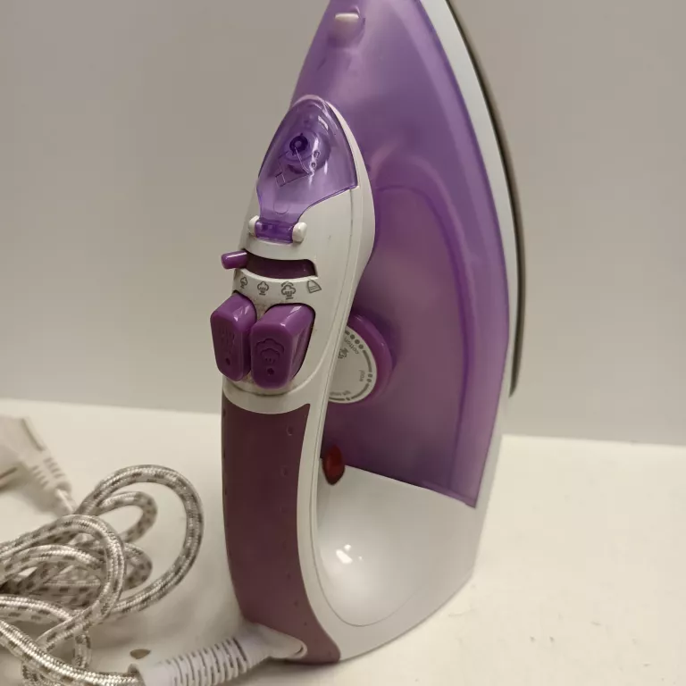ŻELAZKO ELECTROLUX EBD1670