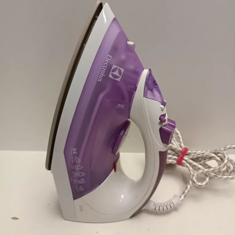 ŻELAZKO ELECTROLUX EBD1670