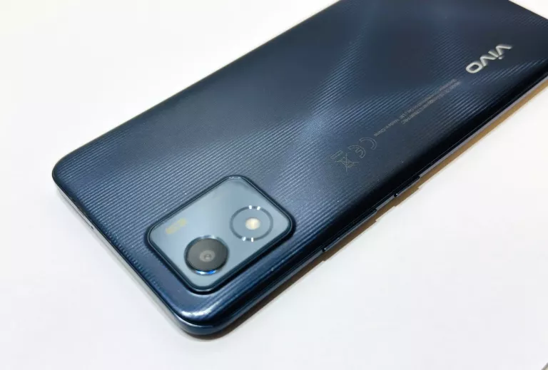 TELEFON VIVO V01 3/32GB