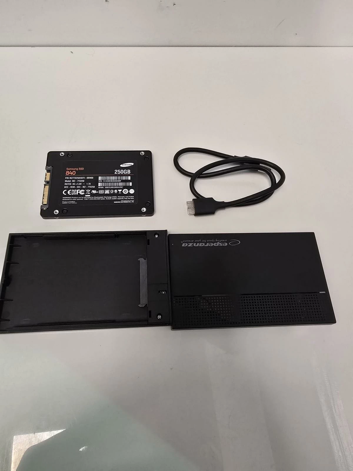 dysk-samsung-840-250gb-sata-25-ssd-mz-td250-kieszen-kabel-kurniki-6-krakow