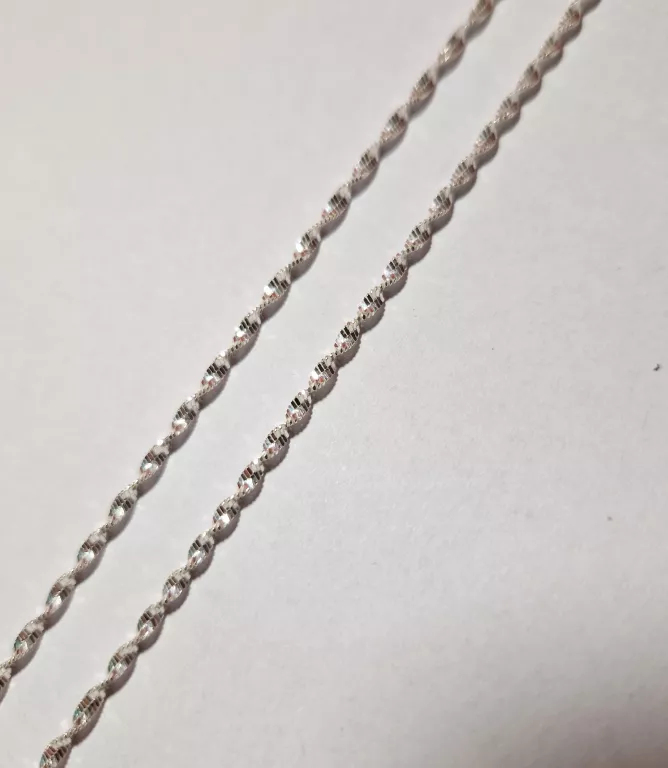 SREBRNY ŁAŃCUSZEK 925 3,49G