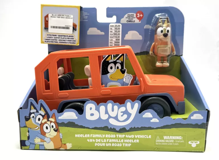 blue-heeler-family-road-trip-4wd-vehicle-bukowska-118-poznan