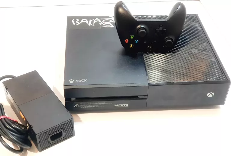 KONSOLA XBOX ONE 1540 500GB + PAD