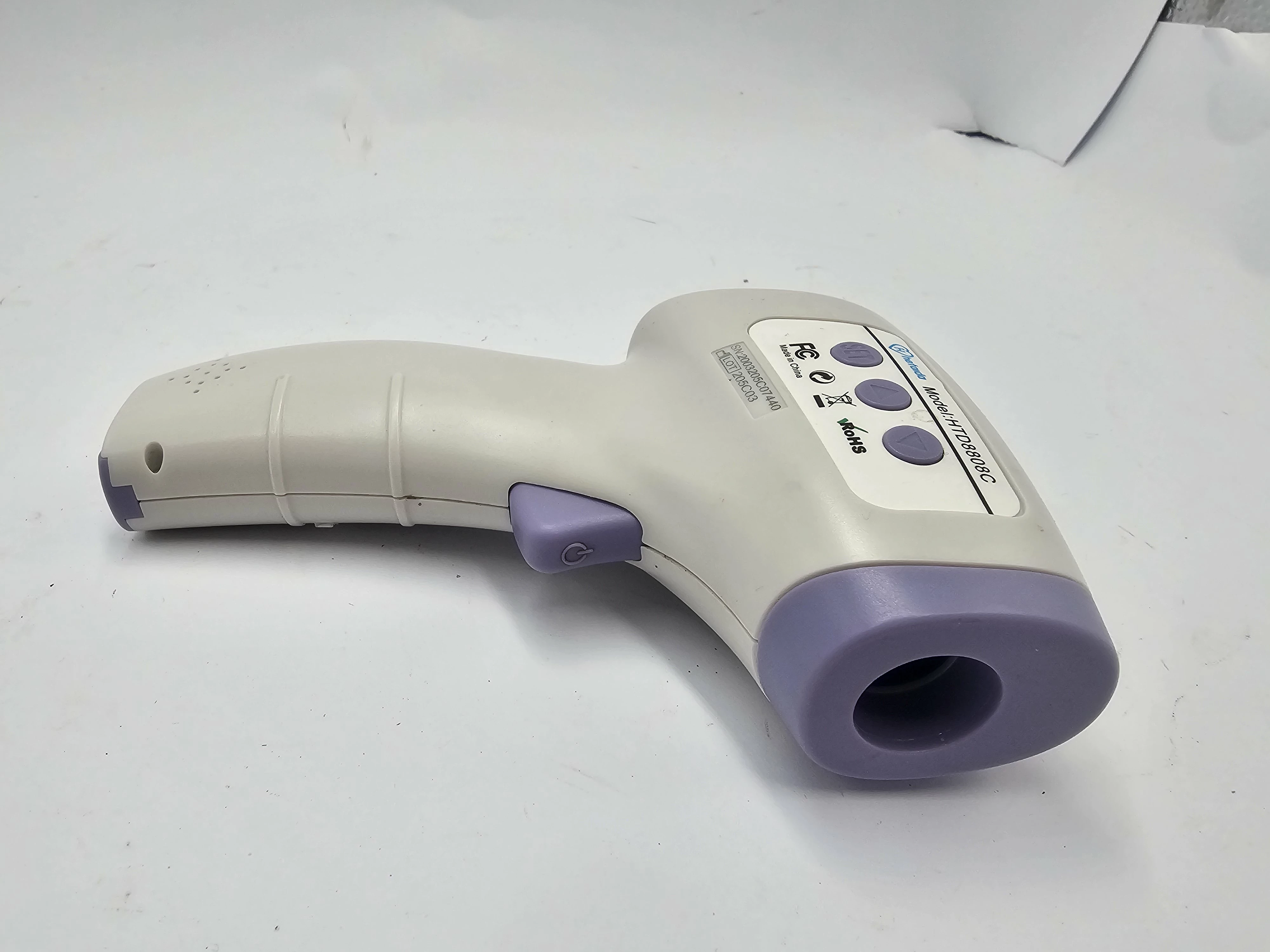 termometr-bezdotykowy-na-podczerwien-medyczny-hetaida-8808c-wyswietlacz-211446-250074