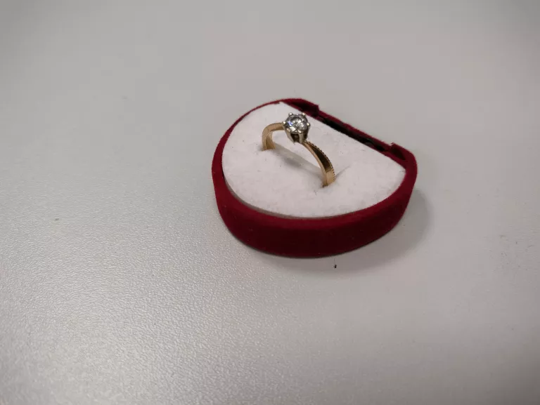 PIĘKNY ZŁOTY PIERŚCIONEK PR.585