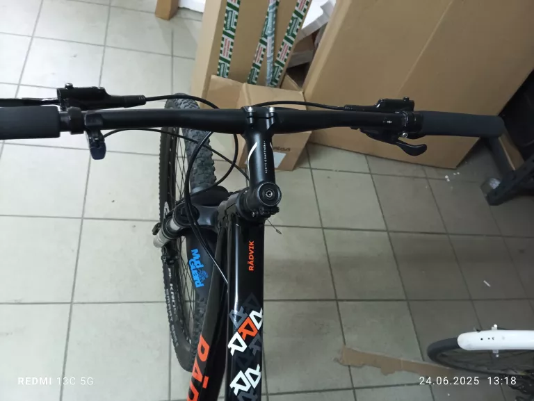 ROWER MTB SVART 4 RADVIK 29X21