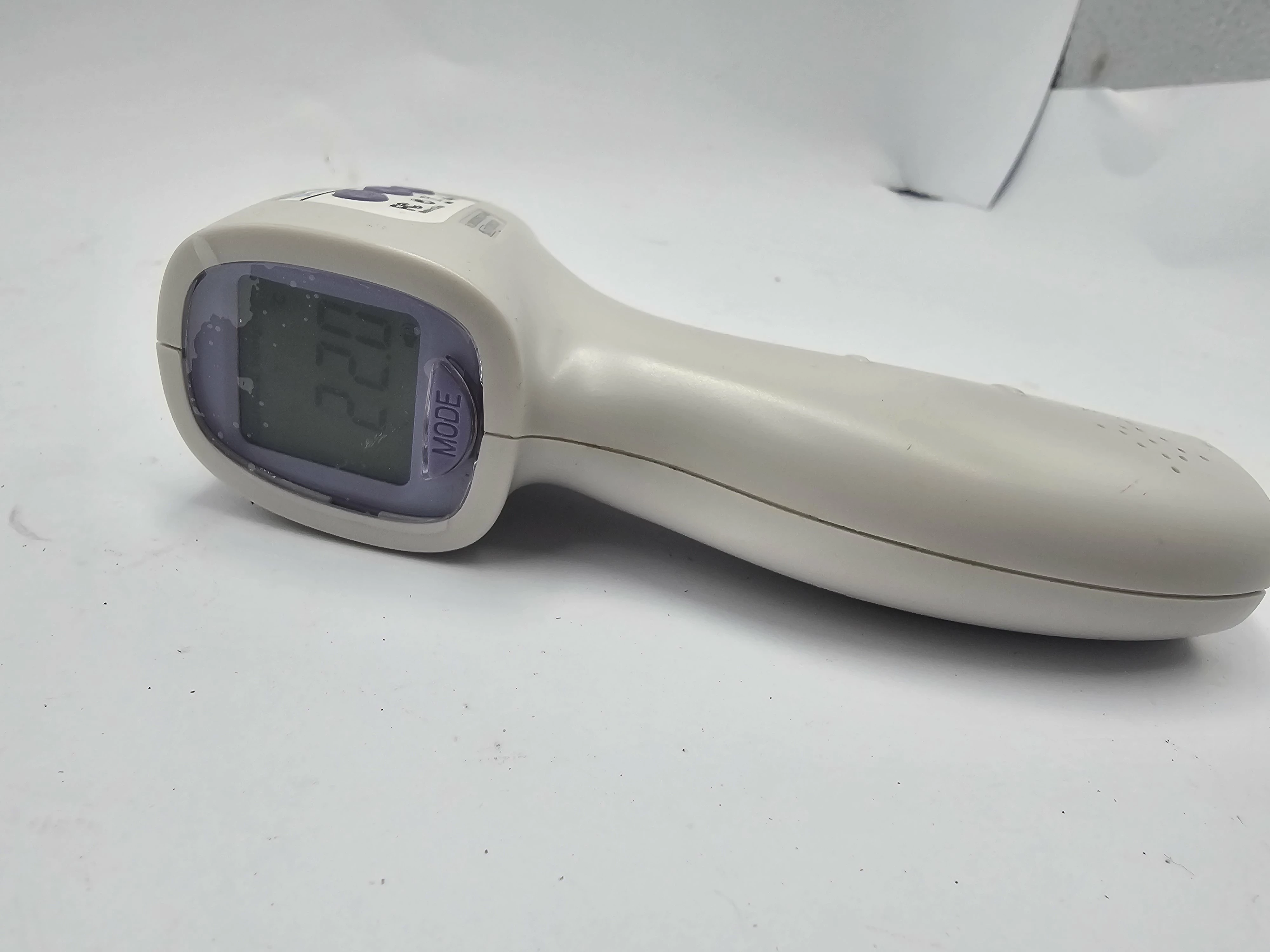 termometr-bezdotykowy-na-podczerwien-medyczny-hetaida-8808c-ean-gtin-5903240958450