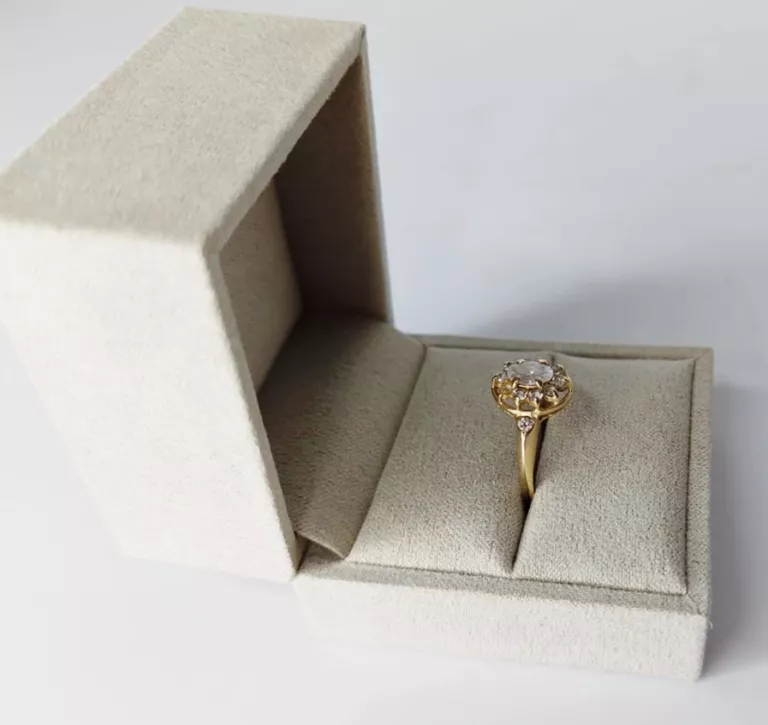 PIERŚCIONEK 585 WAGA OK 1,97G R13,5