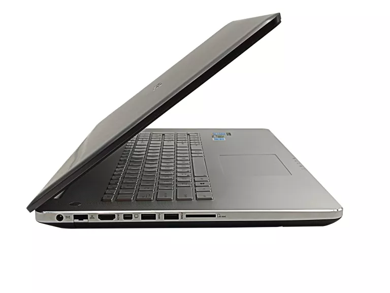 LAPTOP ASUS N750J 17,3'' I7-4700HQ 8GB 120GB SSD GTX850M W10