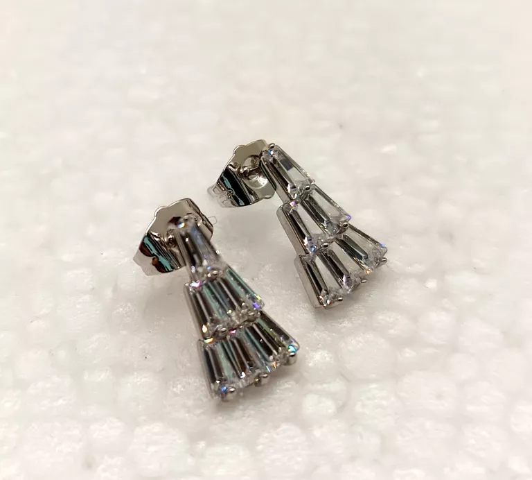 kolczyki-stal-chirurgiczna-cyrkonie-19676-ean-gtin-4048821866746