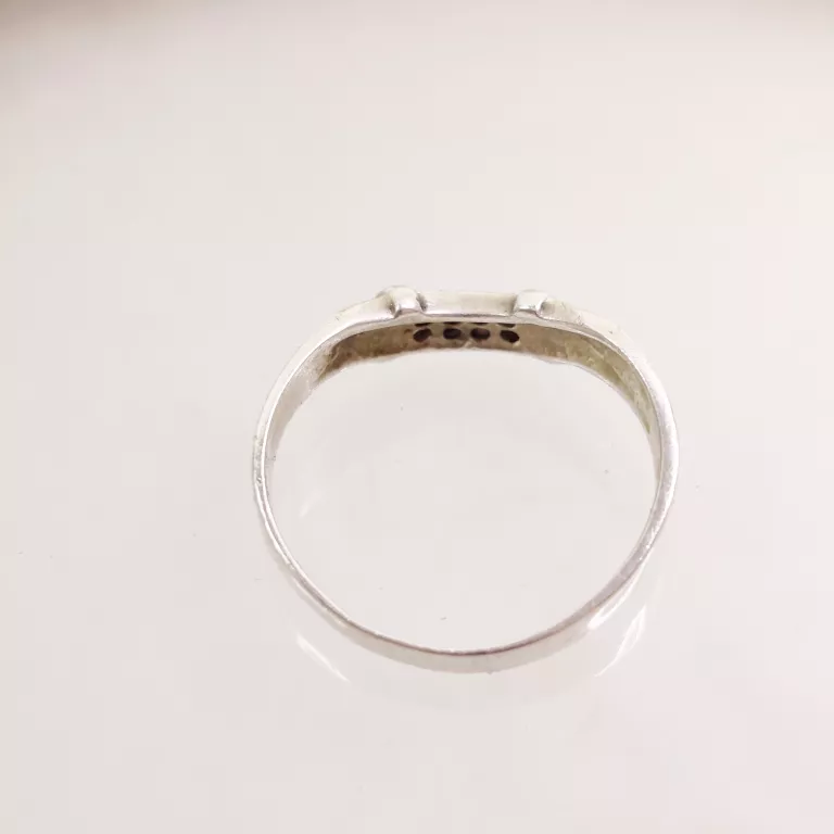 piekny-srebrny-pierscionek-925-181g-r16-kamien-17088-524288