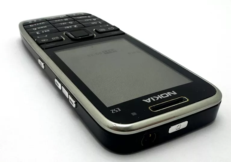 TELEFON NOKIA E52-1