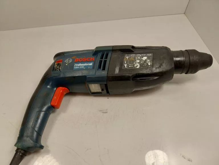MŁOTOWIERTARKA BOSCH GBH 240 790 W