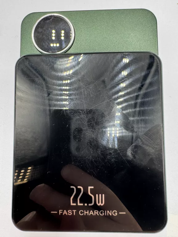 POWERBANK 10000 MAH WIRELESS CHARGE
