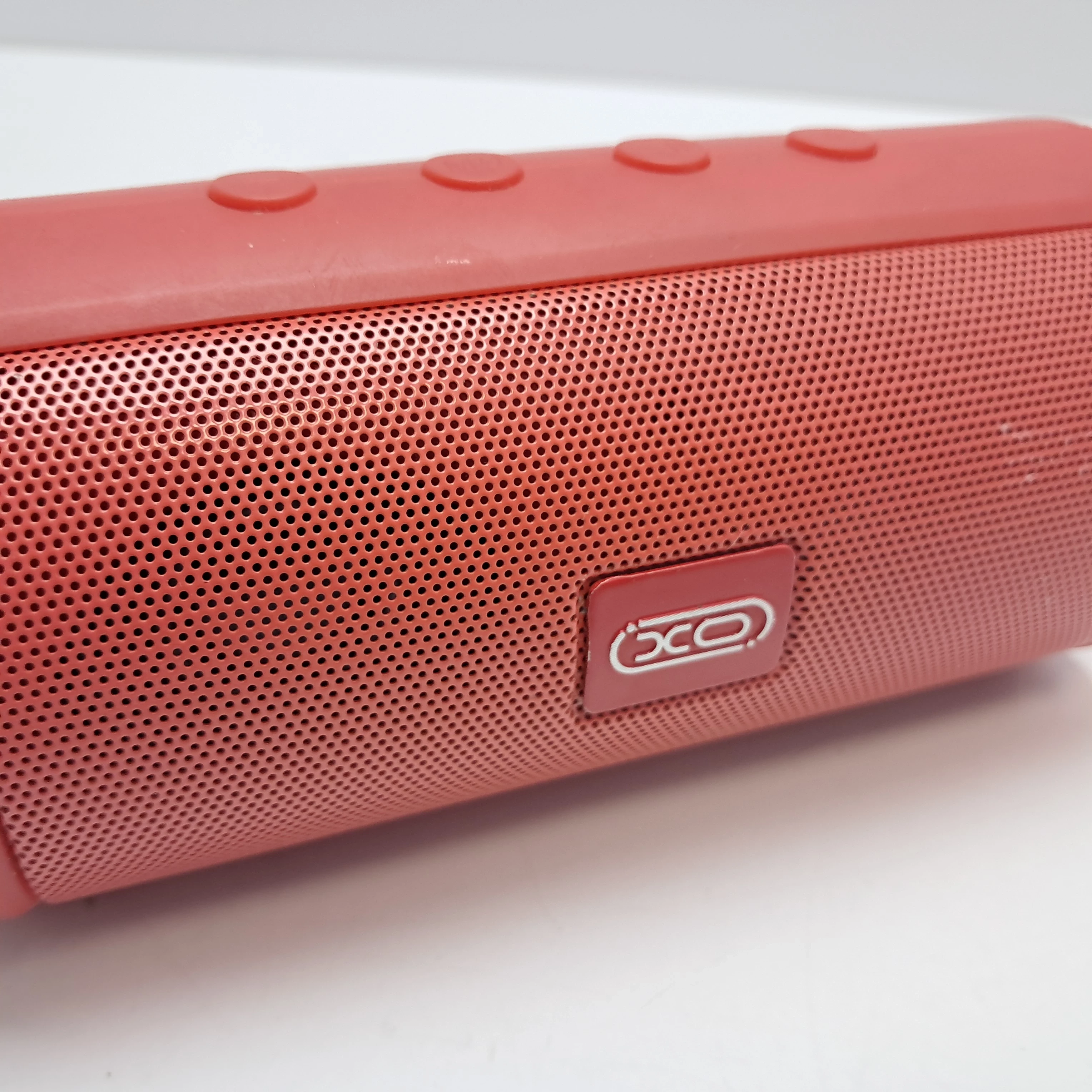 glosnik-bezprzewodowy-czerwony-stan-11323-2