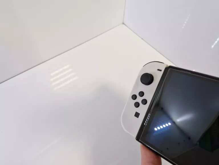 KONSOLA NINTENDO SWITCH OLED BIAŁA