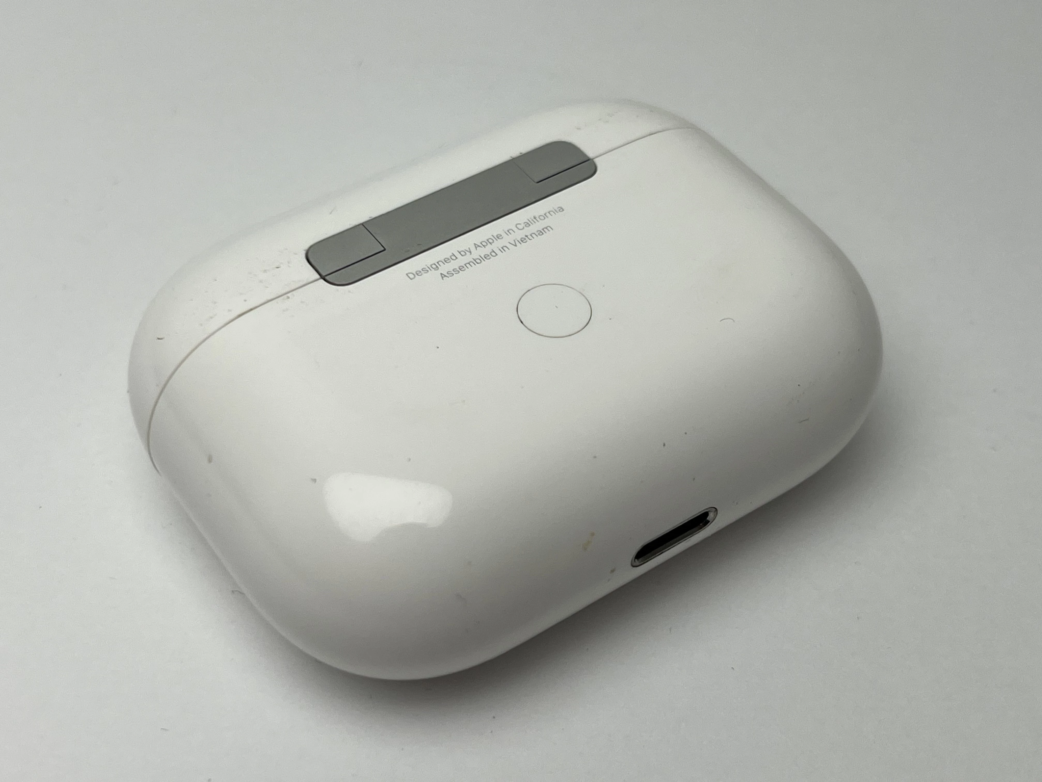 sluchawki-airpods-pro-1gen-mlwk32ma-kolor-dominujacy-129357-2