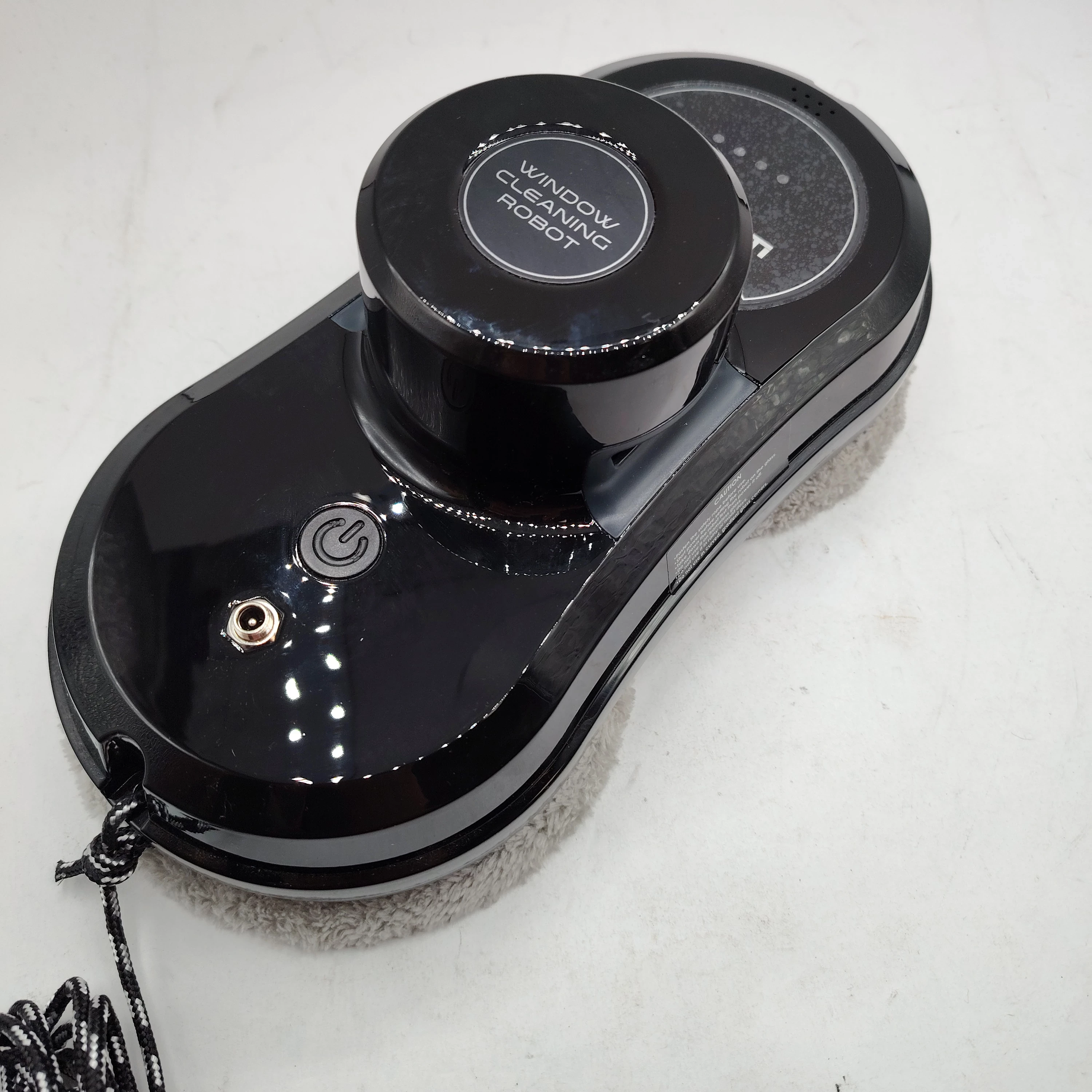 robot-do-czyszczenia-szklanych-powierzchni-plaskich-aquamenti-welmax-kosciuszki-45-starogard-gdanski