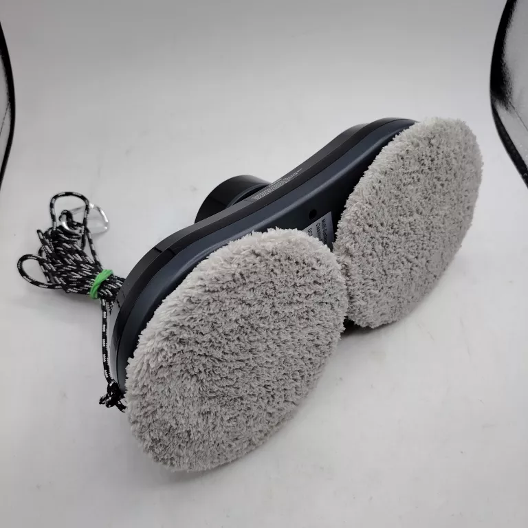 ROBOT DO CZYSZCZENIA SZKLANYCH POWIERZCHNI PŁASKICH AQUAMENTI WELMAX