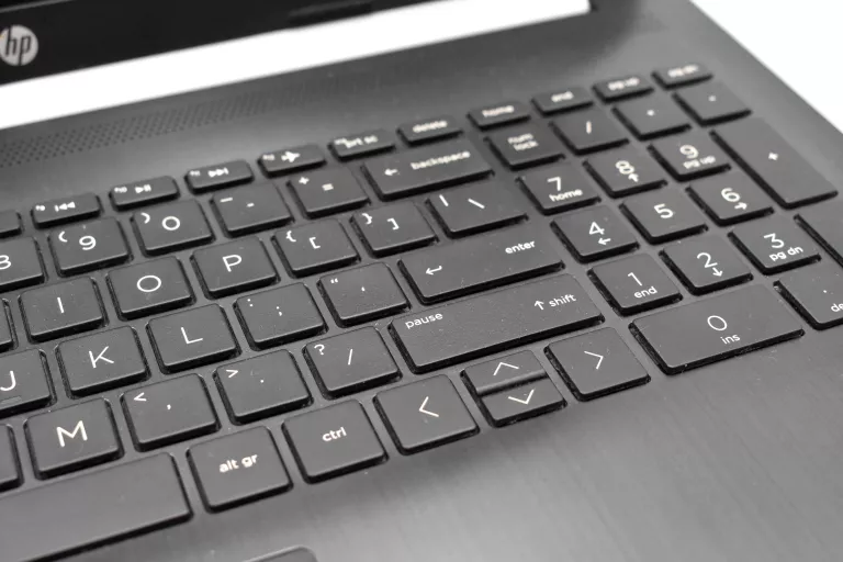 LAPTOP HP 15-DB1067NW RYZEN 5 3500U/16GB RAM/VEGA MOBILE GFX/512GB SSD