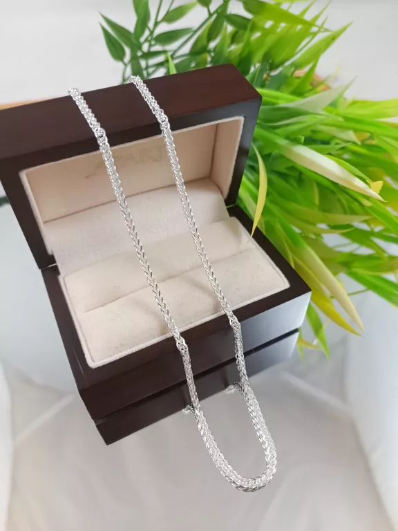 PIĘKNY SREBRNY ŁAŃCUSZEK 10,31 G 925