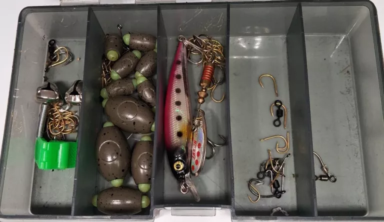 WĘDKA SELECTIO SPIN-PIKE 270-5+KOŁOWROTEK CRIVIT 5,5+AKCESORIA