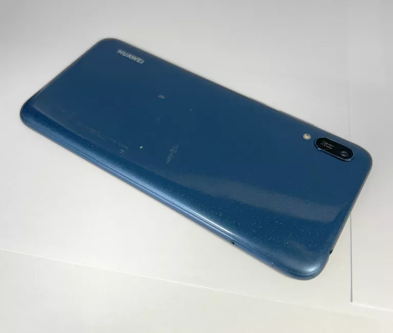 TELEFON HUAWEI Y6 2019 2/32GB OPIS!