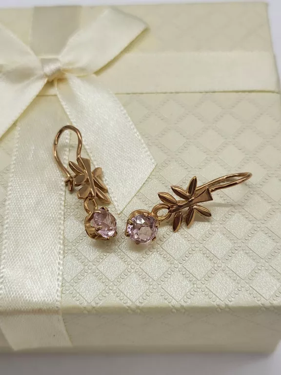 nietypowe-zlote-kolczyki-z-kamieniem-351g585-aleja-sw-jana-pawla-ii-252-kolobrzeg