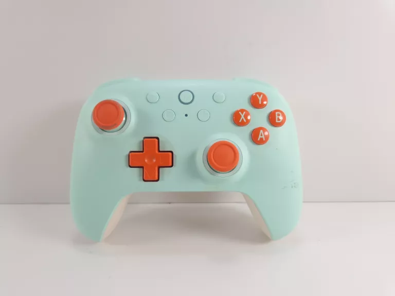 PAD BEZPRZEWODOWY 8BITDO ULTIMATE 2C HALL EFFECT 2.4G BT ANDROID PC