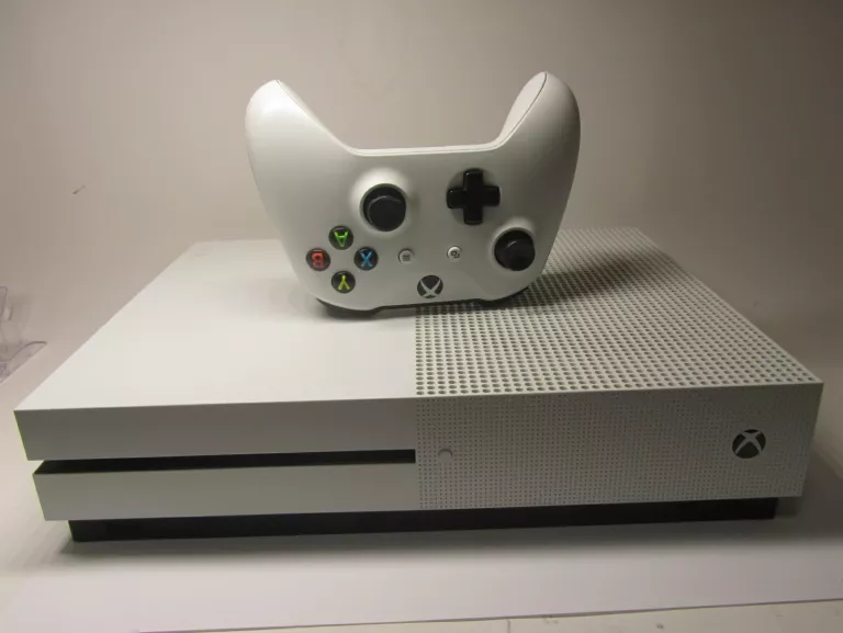 KONSOLA XBOX ONE S 500GB PAD ZESTAW