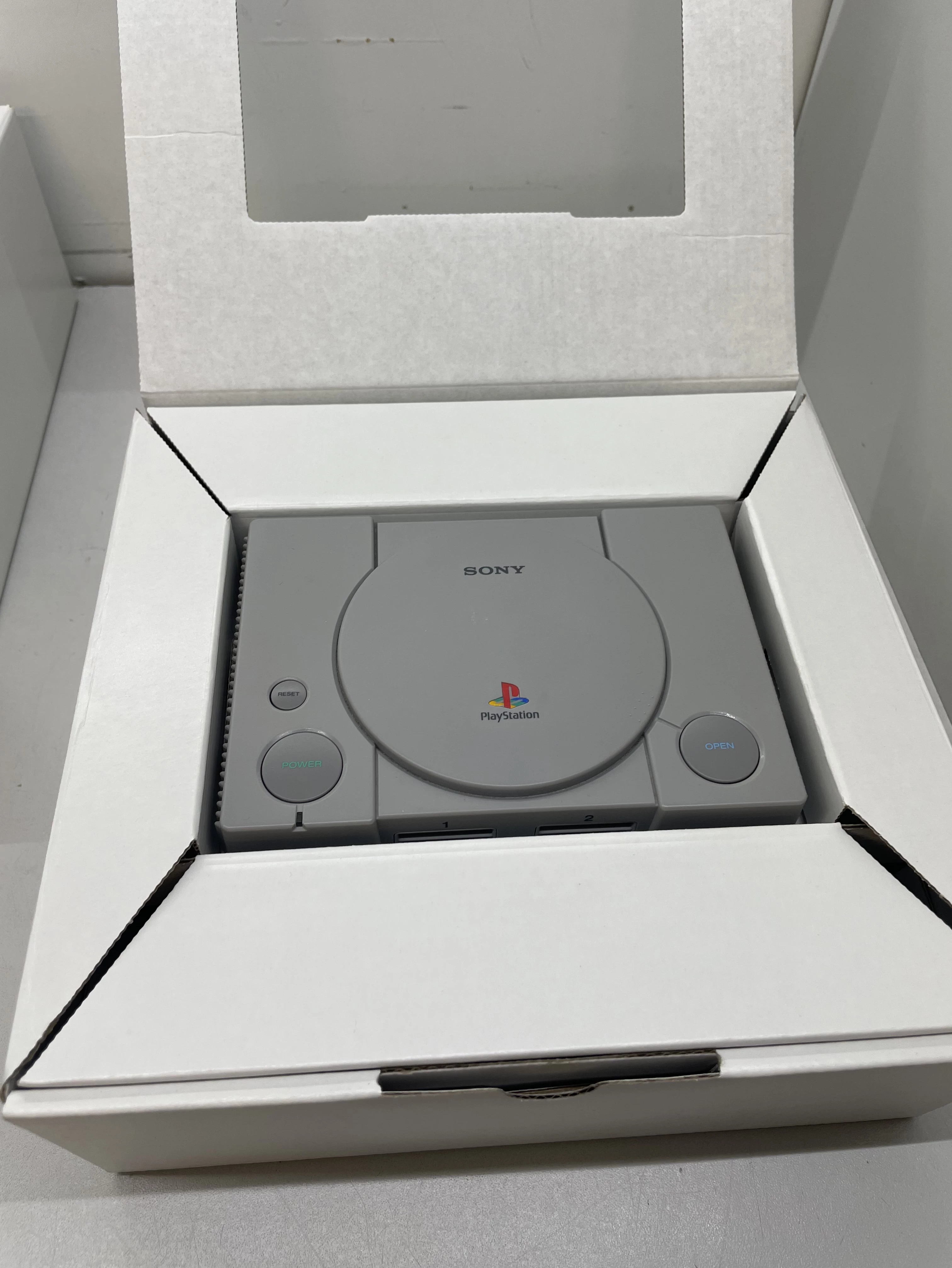 konsola-sony-playstation-classic-scph-1000r-ean-gtin-711719999492