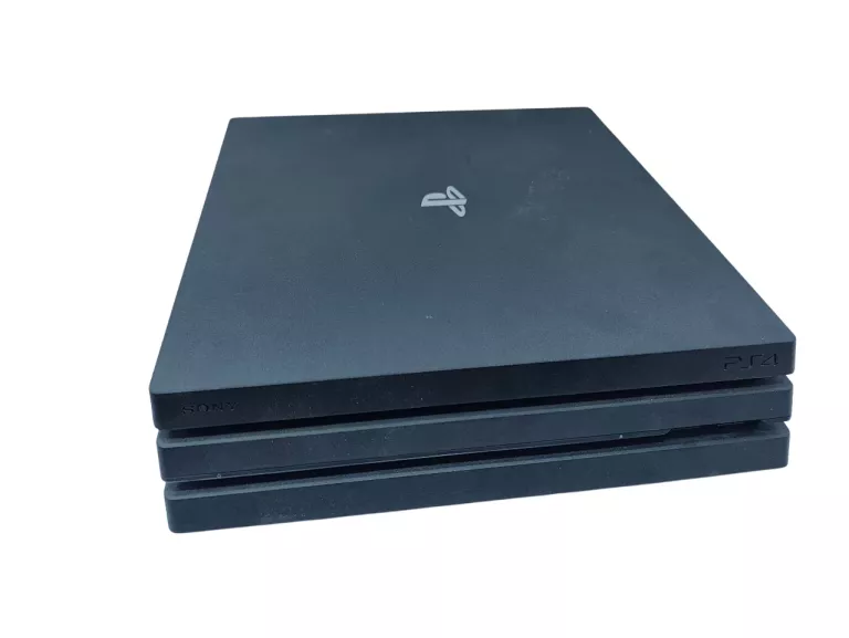 KONSOLA PS4 PRO 1TB 2XPAD + GRA FARMING SIMULATOR 22