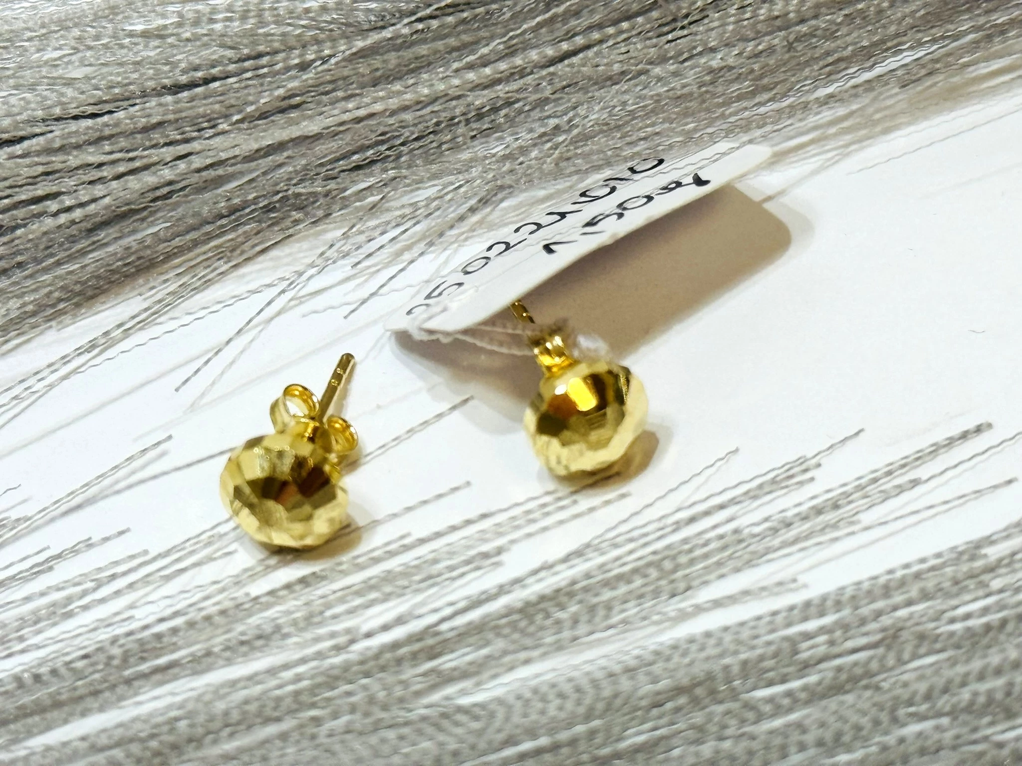 zlote-kolczyki-pr585-kulki-lekko-plaskie-material-15835-2