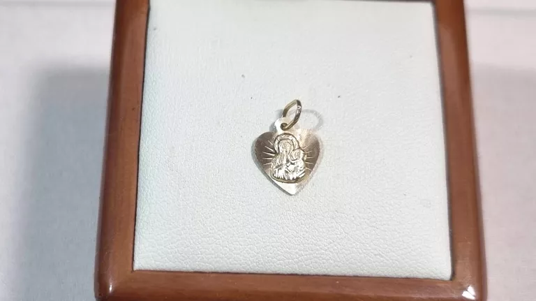 ZŁOTA ZAWIESZKA 0,75 G 585