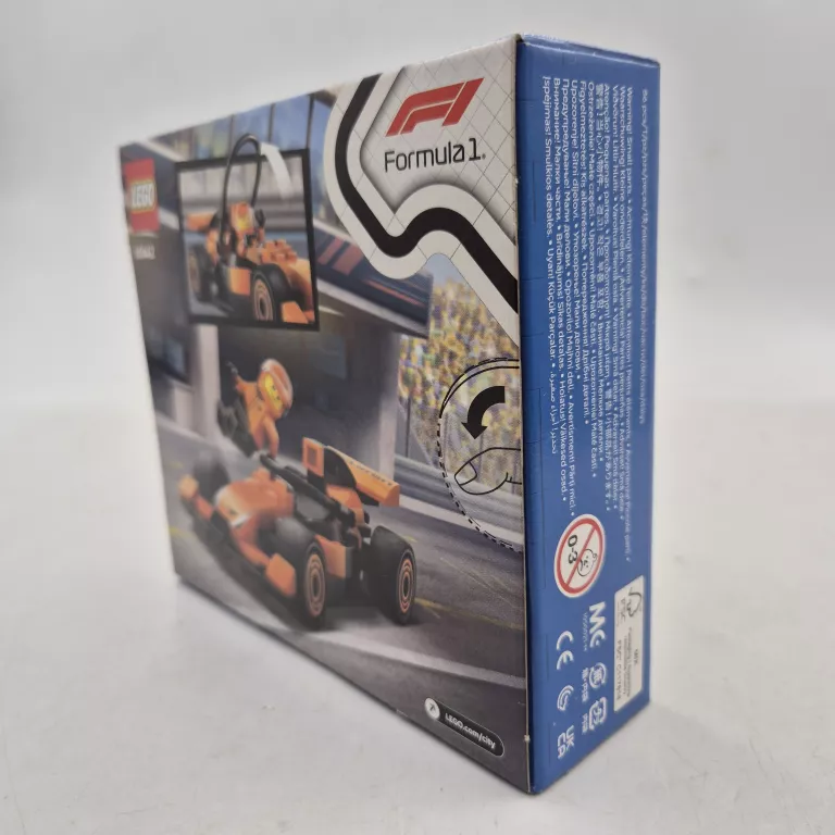 KLOCKI LEGO CITY 60442 F1 CITY DRIVER Z SAMOCHODEM WYŚCIGOWYM MCLAREN