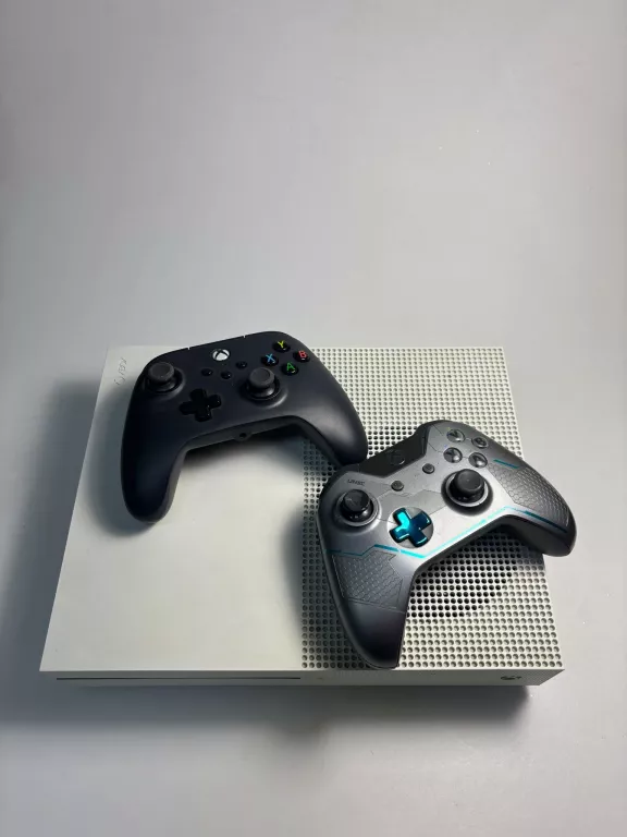 KONSOLA XBOX ONE S 500GB