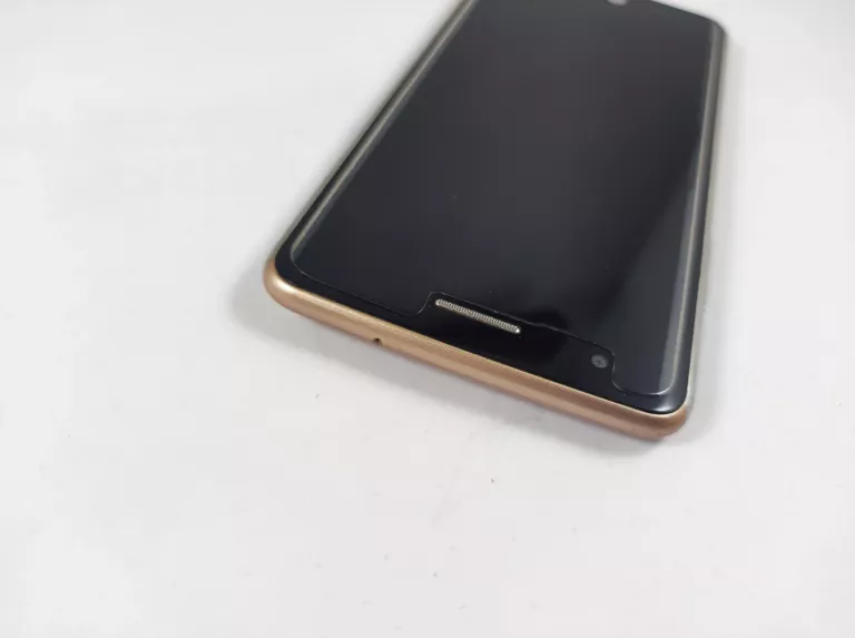 LG K8 PUDEŁKO