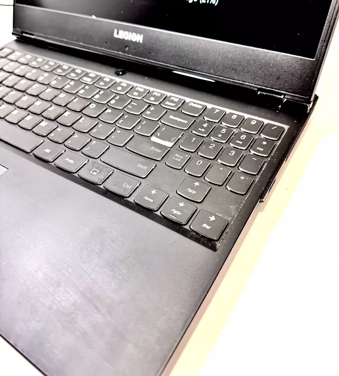 LAPTOP LENOVO LEGION Y530-15ICH 15,6 " INTEL CORE I7 8 GB / 1000 GB CZARNY