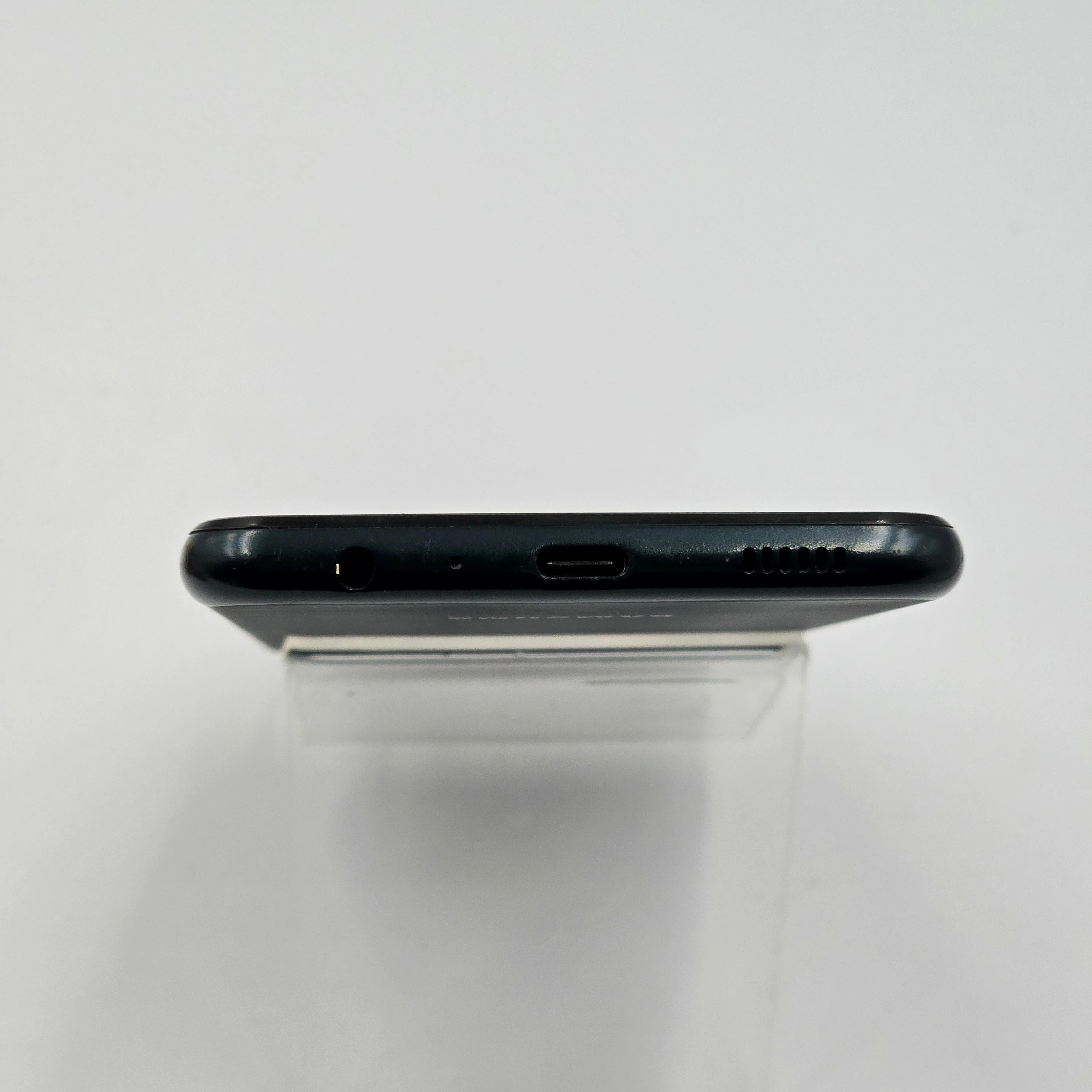 telefon-samsung-galaxy-m13-4gb64gb-stan-11323-2