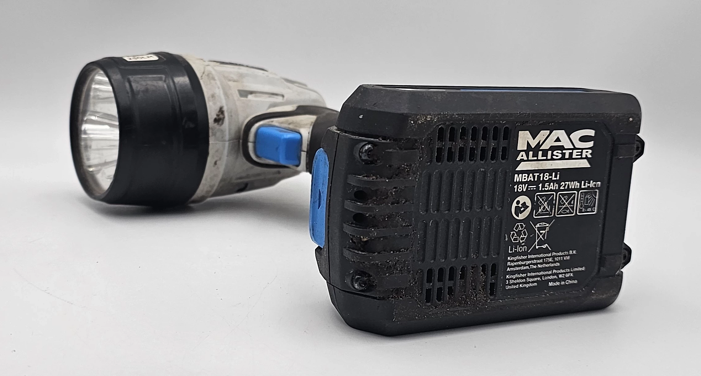 macallister-wkretarka-mscd18-li-2-i-latarka-mst18-li-2x-aku-ladowarka-zasilanie-209202-1769478