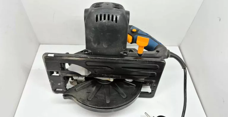 PILARKA TARCZOWA Z LASEREM CS0168-22