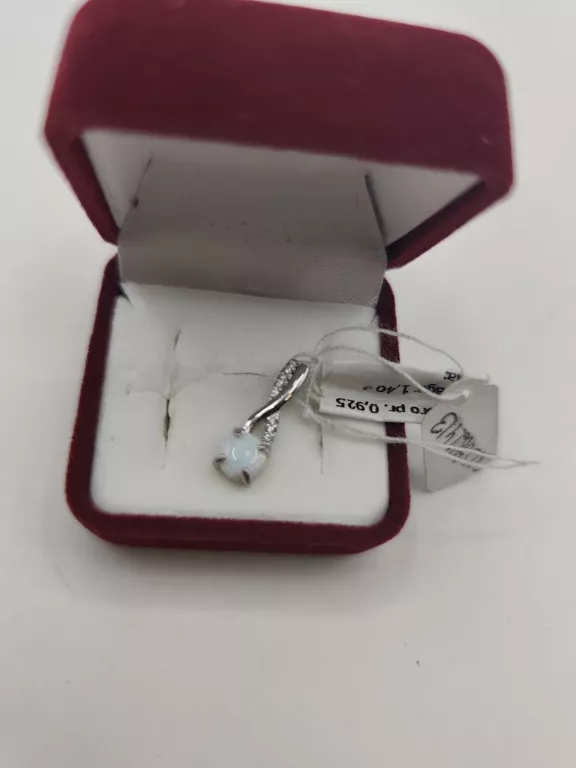 srebrna-zawieszka-z-bialym-opalem-14-g-metka-ean-gtin-5904209218813